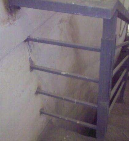 楼梯栏杆的安装一个问题及是否安装预埋件